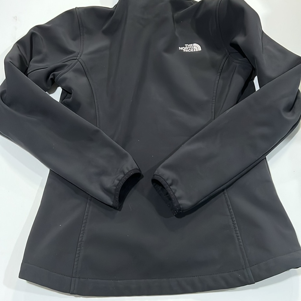 The North Face - small black hooded coat - Picture 2 of 12
